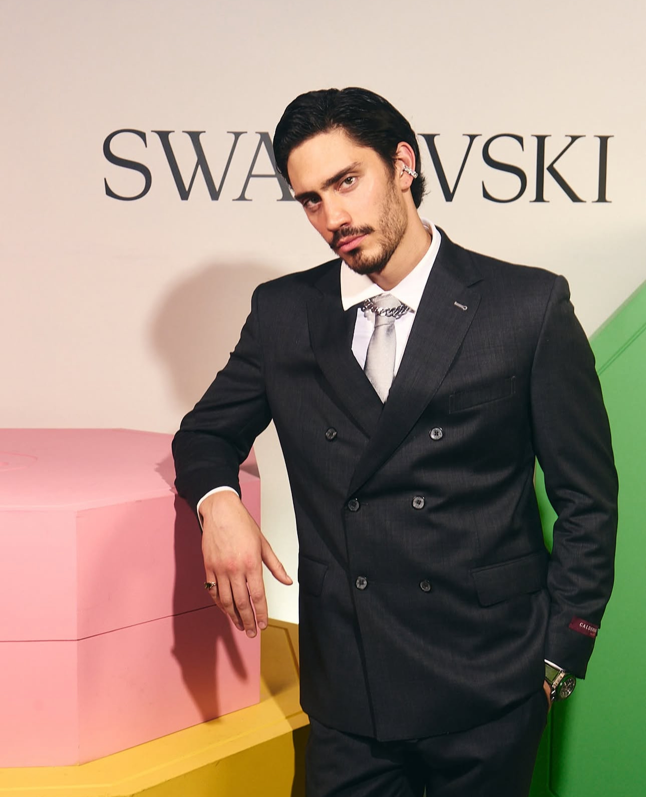 campaign-swarovski-ivan-amozurrutia-main